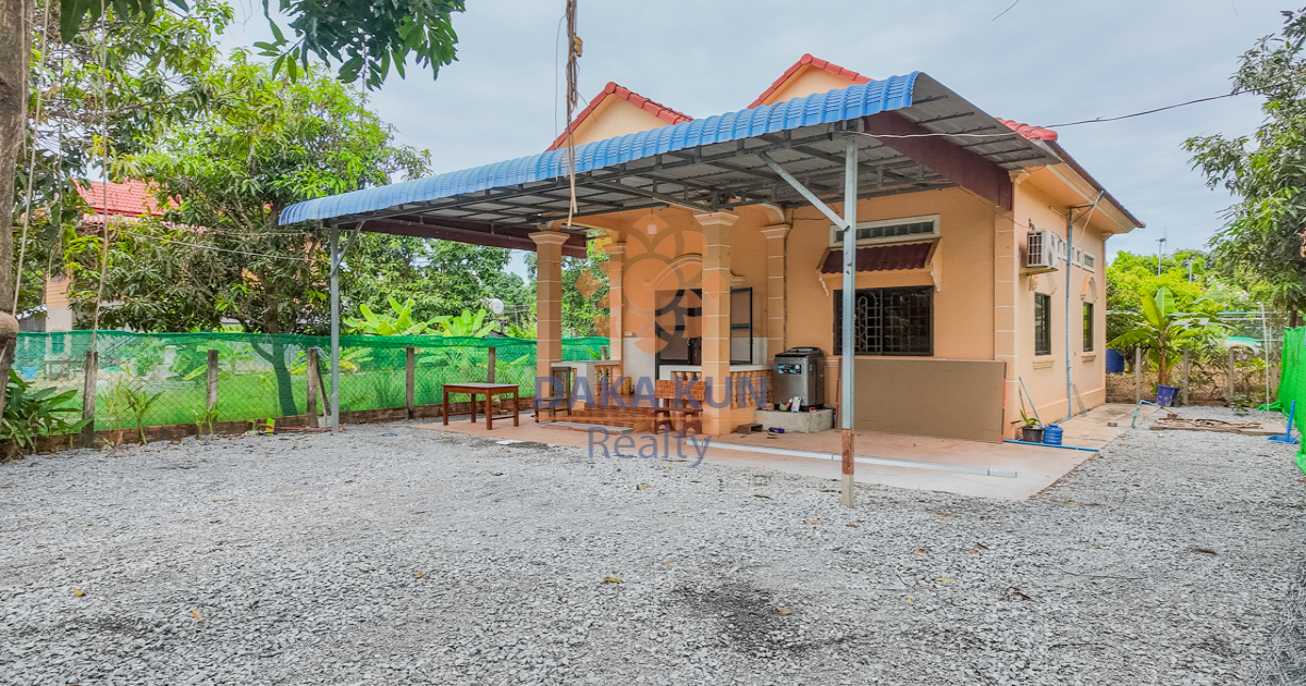 2 Bedrooms House for Rent in Sala Kamreuk, Siem Reap City