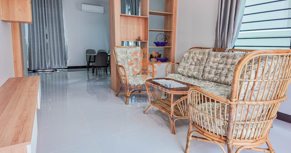 4 Bedrooms House for Rent in Siem Reap City, Krabei Riel