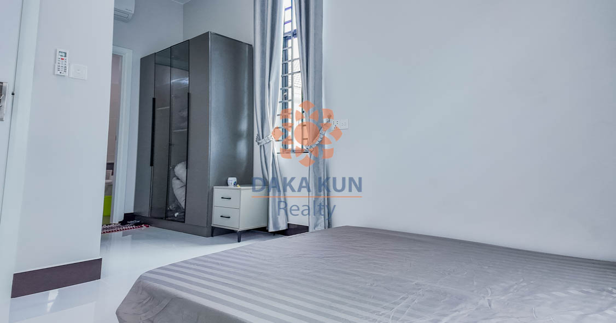 4 Bedrooms House for Rent in Siem Reap City, Krabei Riel