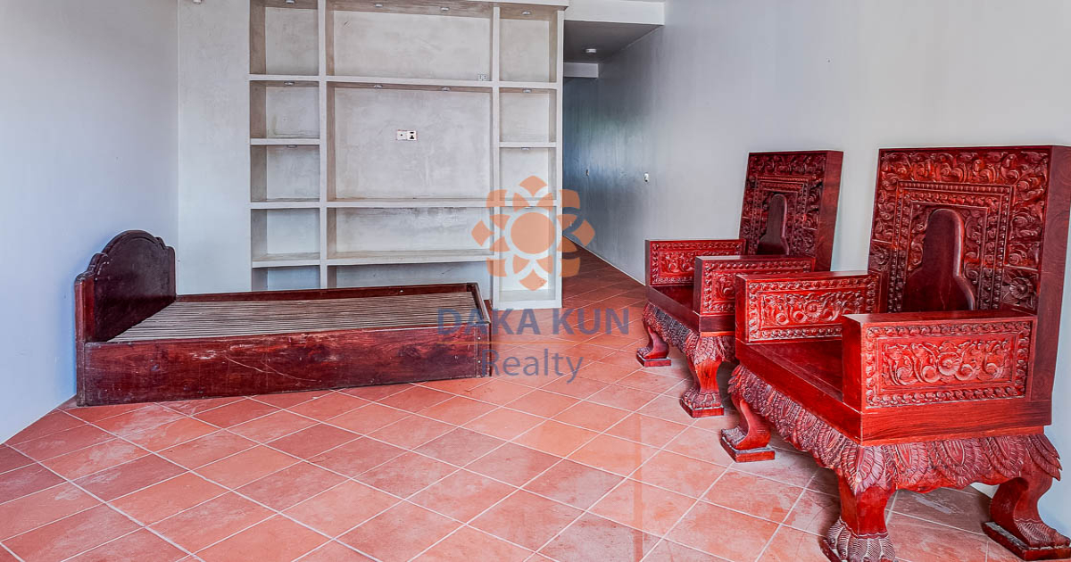 2 Bedrooms House for Rent in Siem Reap City, Sangkat Svay Dangkum