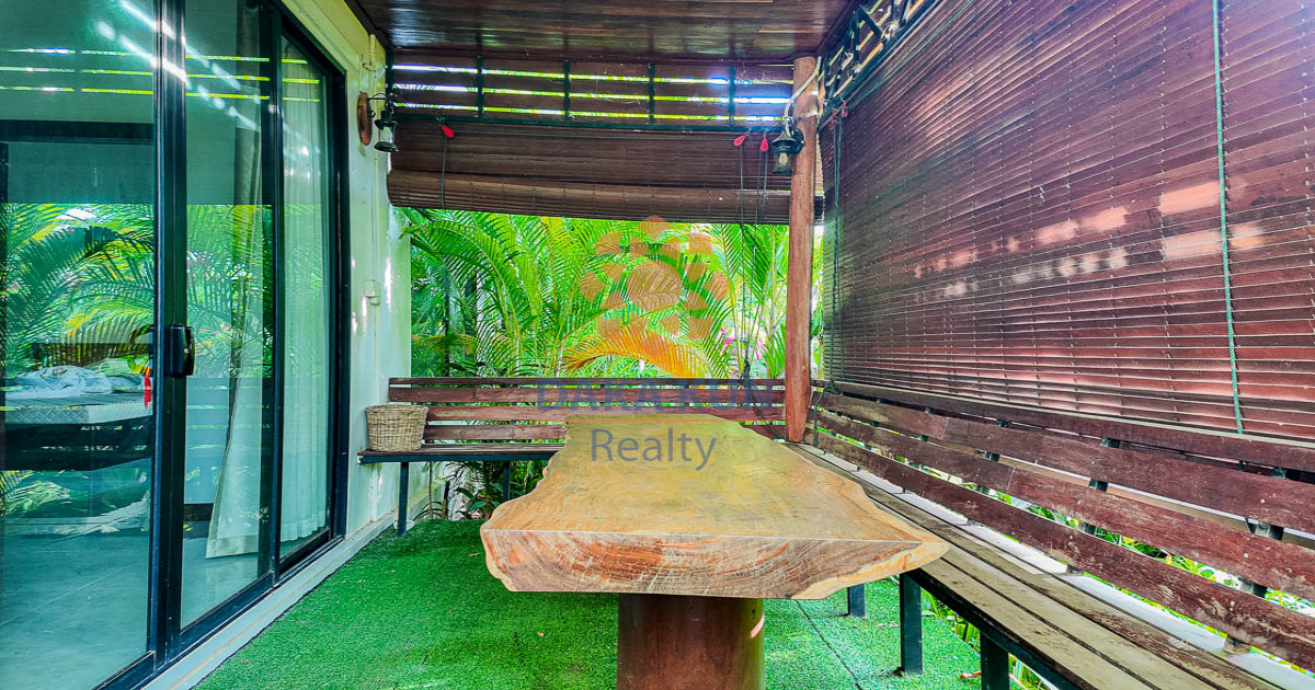 2 Bedrooms House for Rent with Garden in Siem Reap City, Sangkat Siem Reap