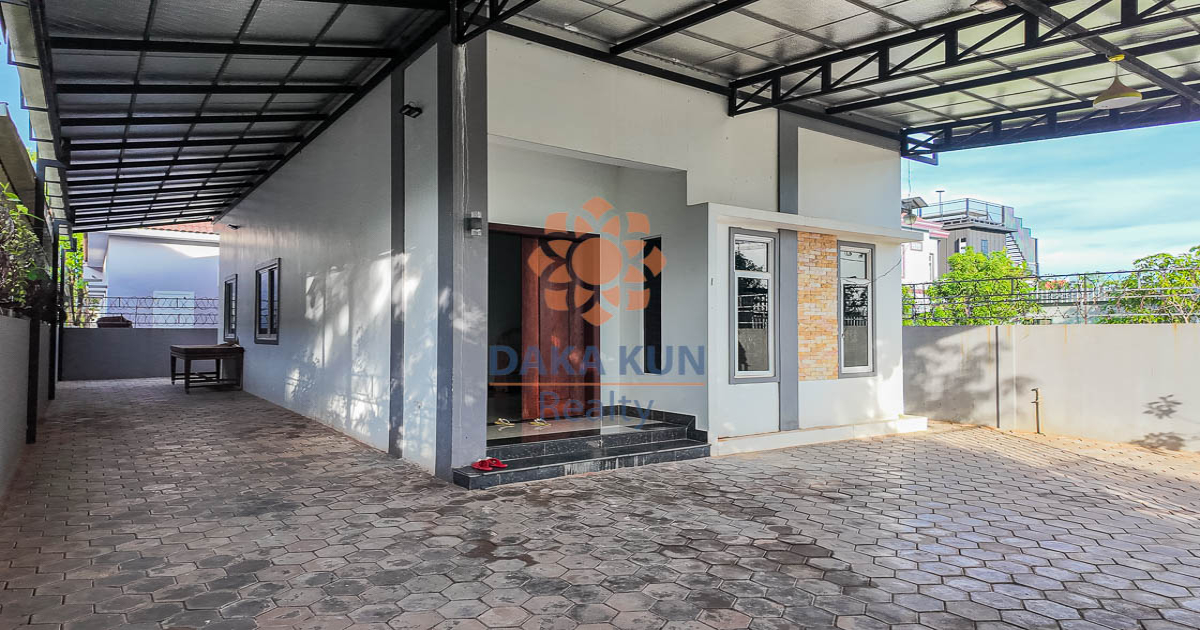 3 Bedrooms House for Rent in Siem Reap City, Sangkat Svay Dangkum