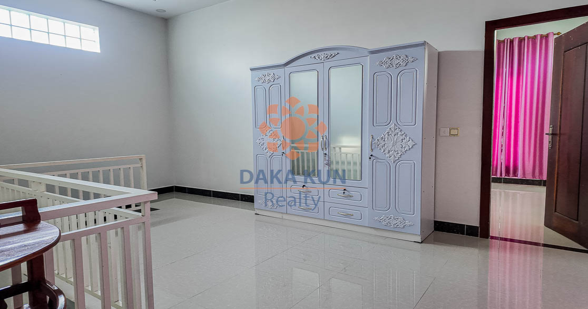 3 Bedrooms House for Rent in Siem Reap City, Sangkat Svay Dangkum