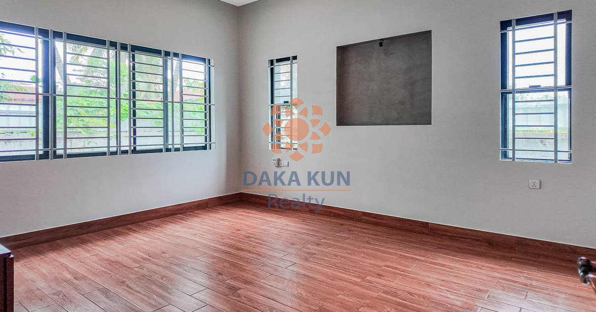 2 Bedrooms House for Rent in Sala Kamreuk, Siem Reap City