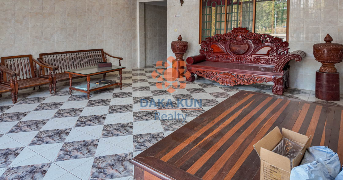 12 Bedrooms House for Rent Near Riverside - Siem Reap City
