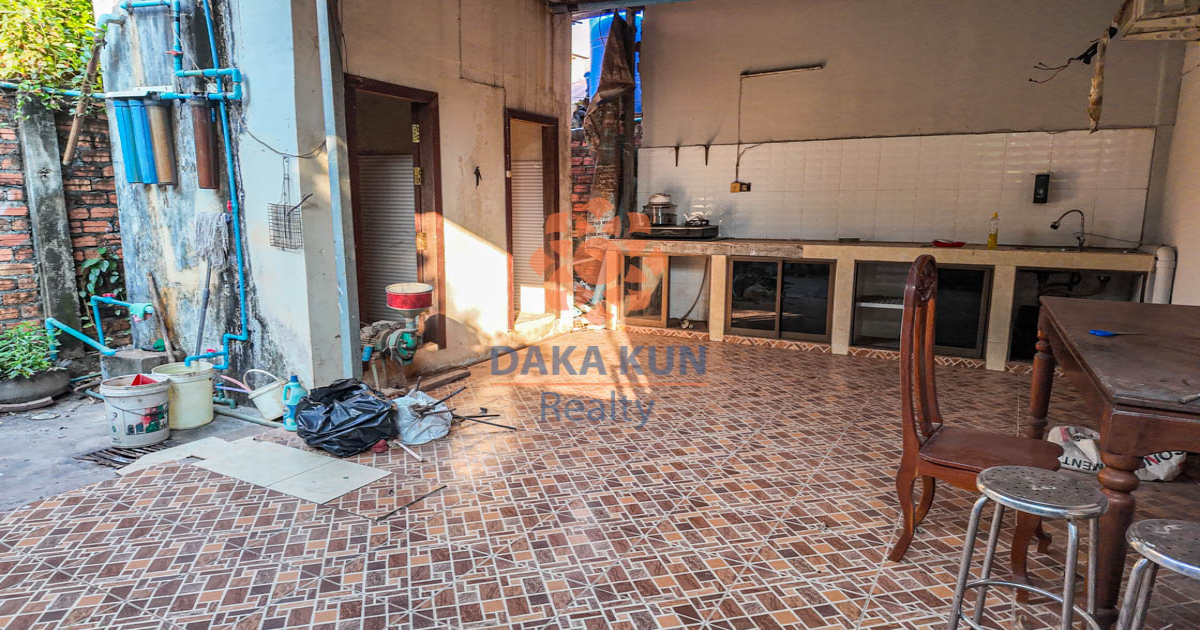 2 Bedrooms House for Rent in Siem Reap City, Sla Kram - Riverside