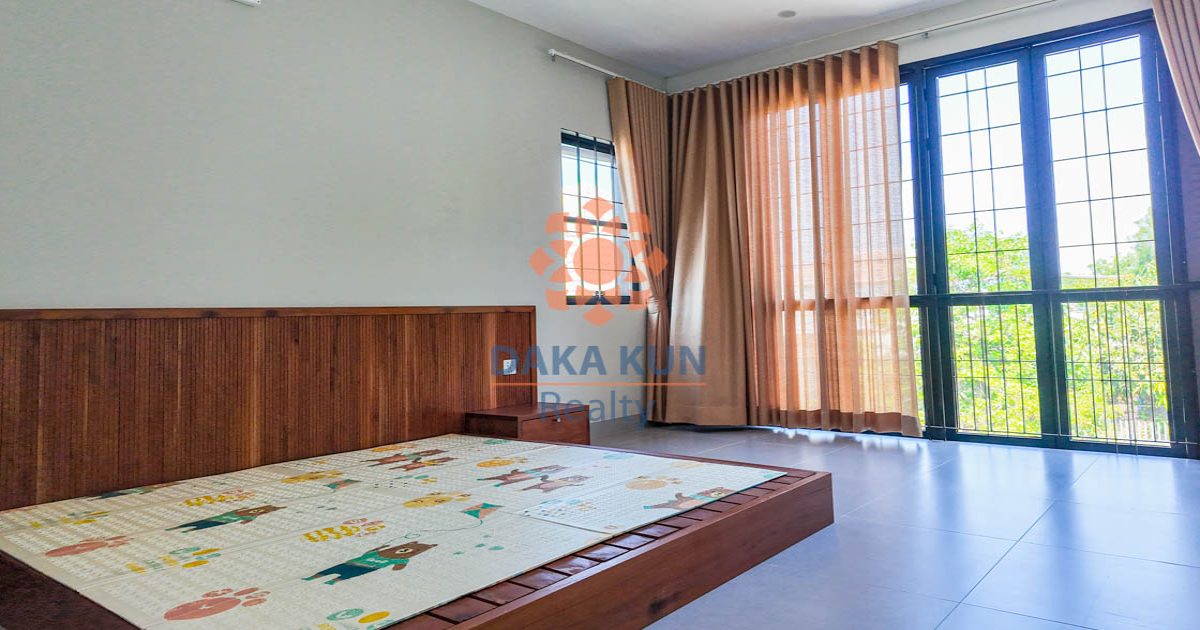 4​ Bedrooms House for Rent in Siem Reap City, Sala Kamreuk