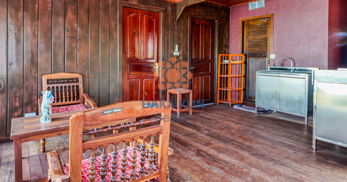 2 Bedrooms Wooden House for Rent in Siem Reap City, Sala Kamreuk