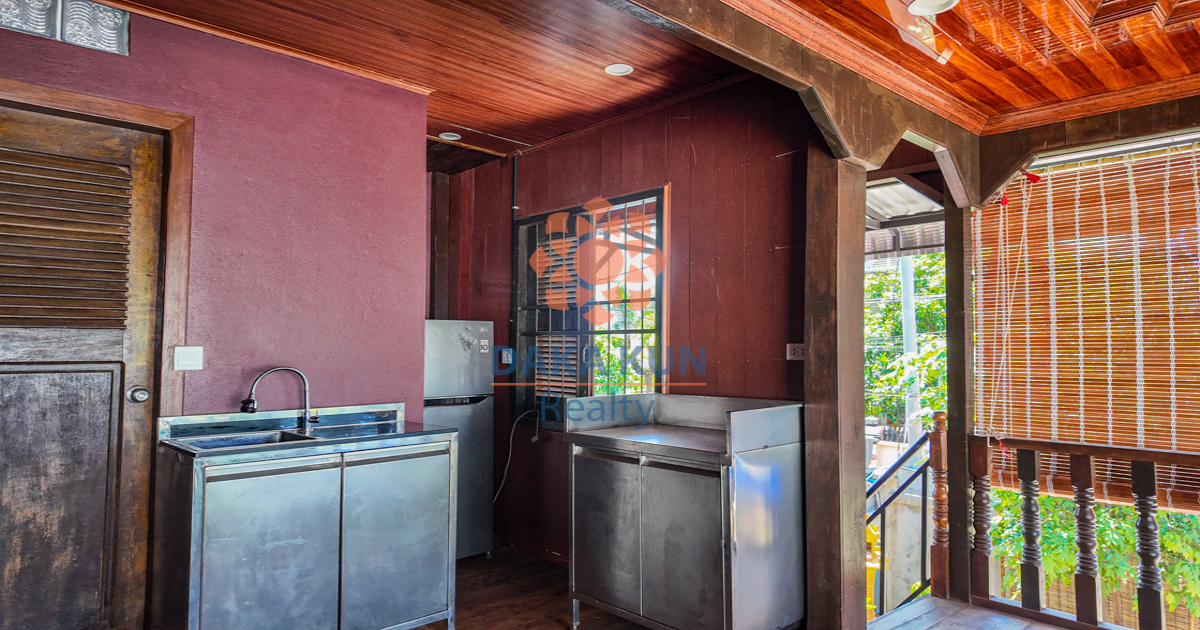 2 Bedrooms Wooden House for Rent in Siem Reap City, Sala Kamreuk