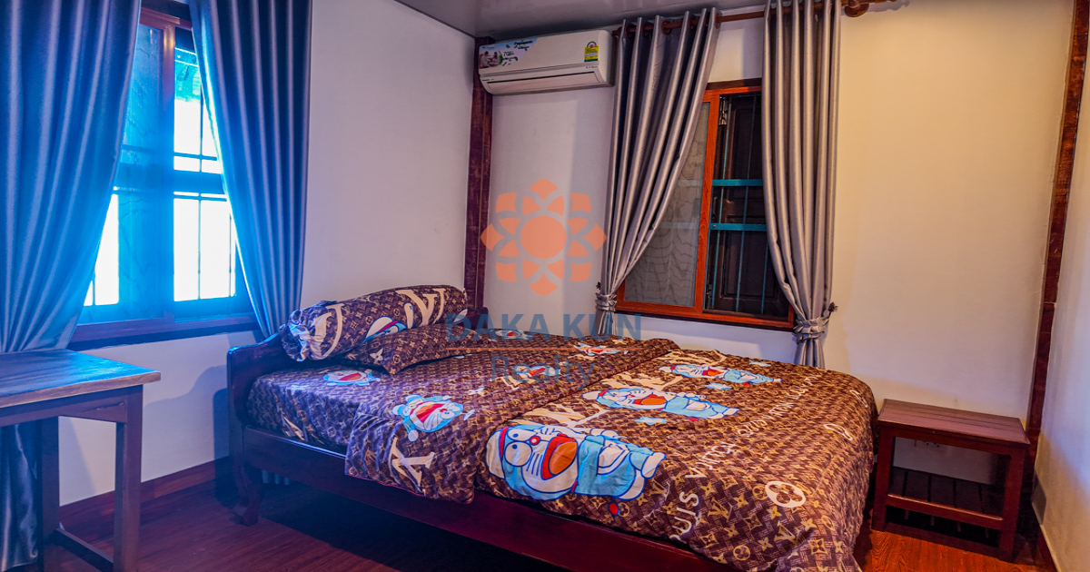 2 Bedrooms Wooden House for Rent in Siem Reap City, Sala Kamreuk