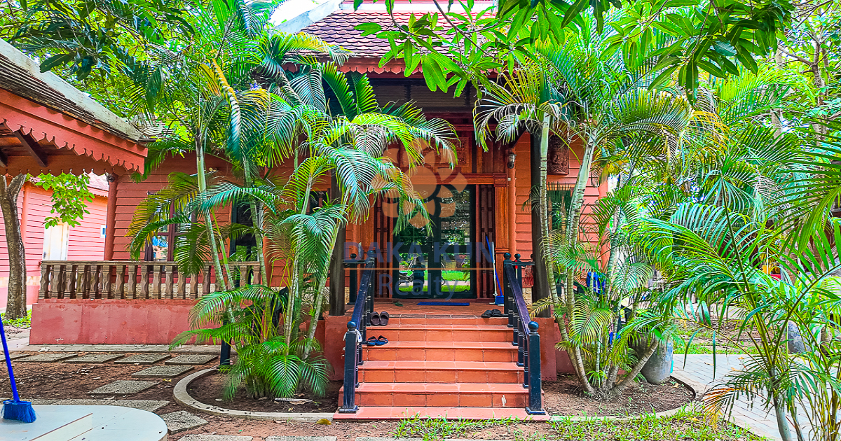 2 Bedrooms Wooden House for Rent in Siem Reap City