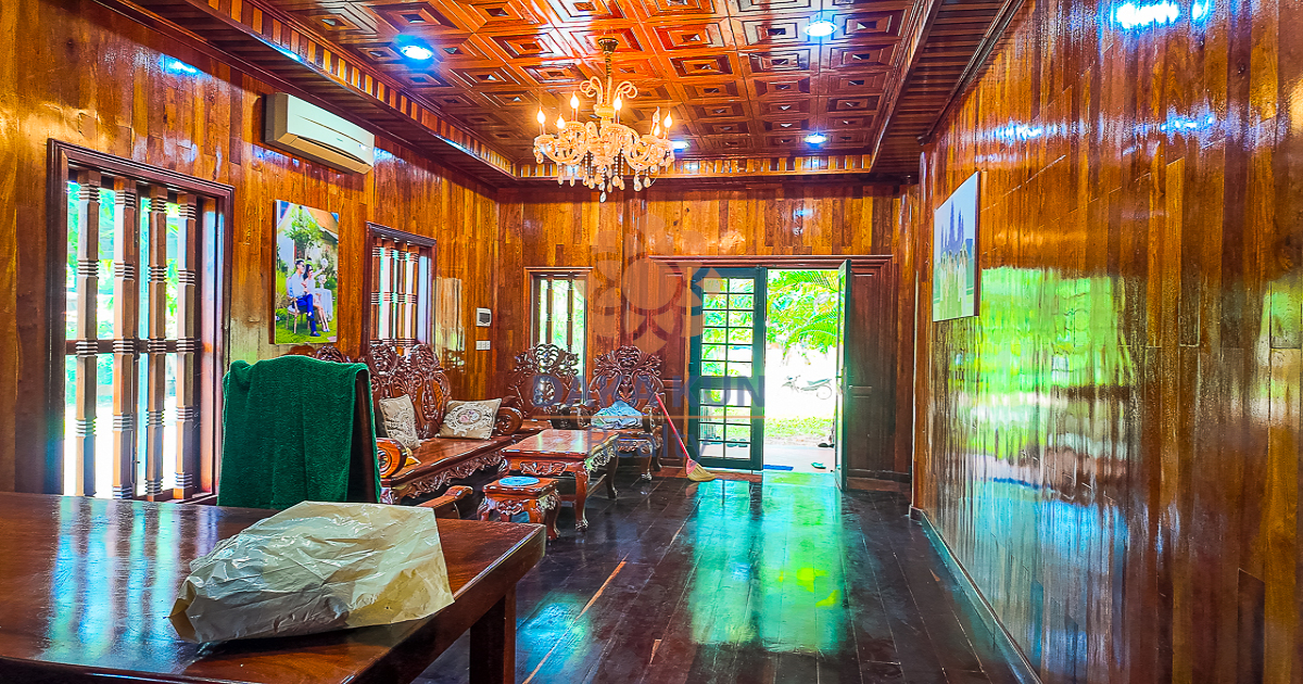 2 Bedrooms Wooden House for Rent in Siem Reap City