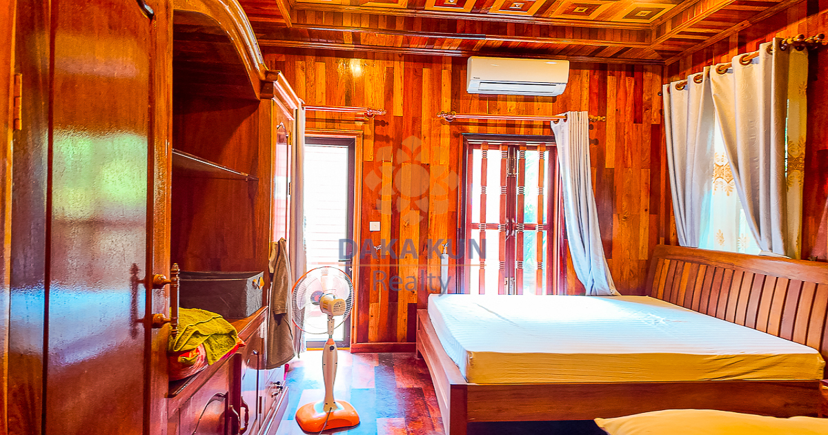 2 Bedrooms Wooden House for Rent in Siem Reap City