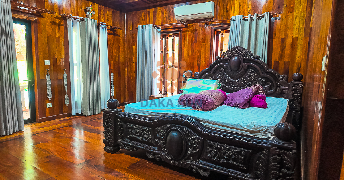 2 Bedrooms Wooden House for Rent in Siem Reap City