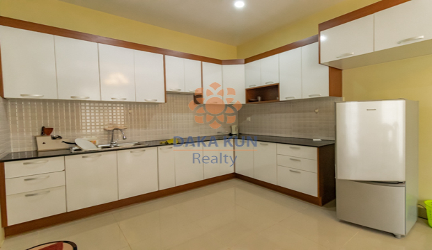 4 Bedrooms House for Rent in Krong Siem Reap-Svay Dangkum