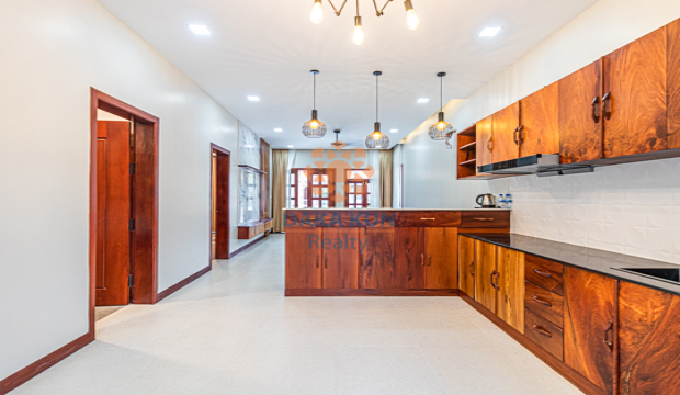 2 Bedrooms Apartment for Rent in Krong Siem Reap