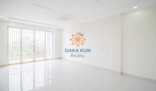 4 Bedrooms House for Rent in Krong Siem Reap