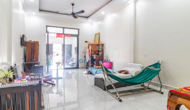 6 Bedrooms House for Rent in Siem Reap-Svay Dangkum