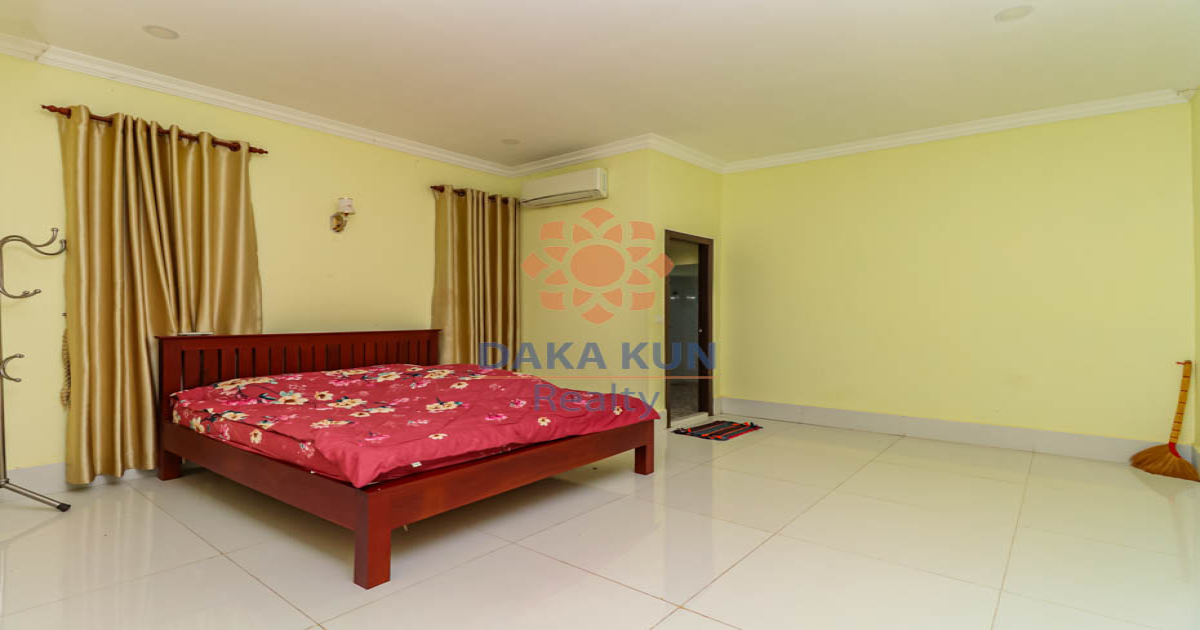 7 Bedrooms House for Rent in Siem Reap City, in Sala Kamreuk