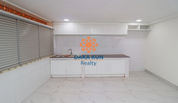 3 Bedrooms House for Rent in Siem Reap-Sala Kamreuk