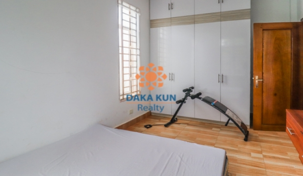 2 Bedrooms House for Rent in Siem Reap-Svay Dangkum