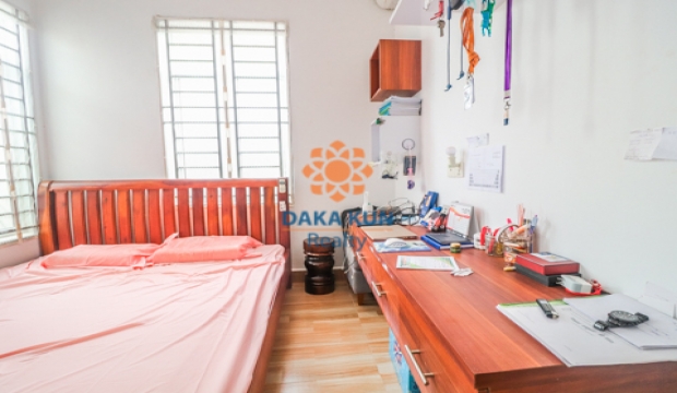 2 Bedrooms House for Rent in Siem Reap-Svay Dangkum