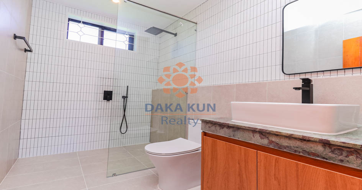 Villa with Swimming Pool for Sale in Siem Reap City - Svay Dangkum