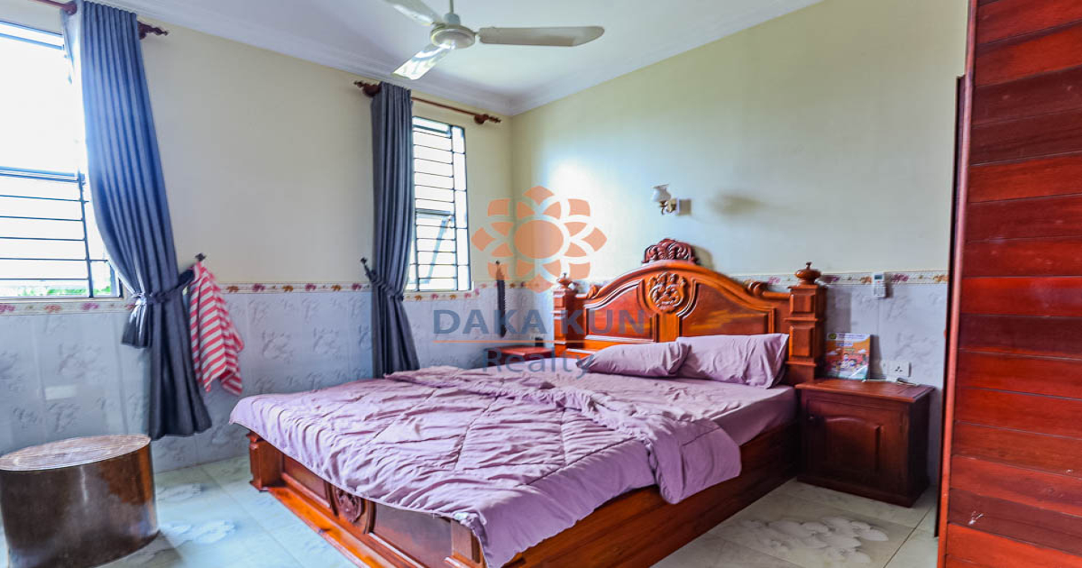 House for Sale in Krong Siem Reap near Aranhrangsey Primary School