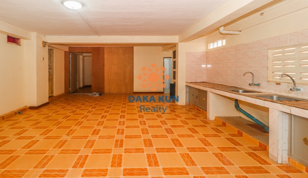 4 Bedrooms House for Rent in Siem Reap