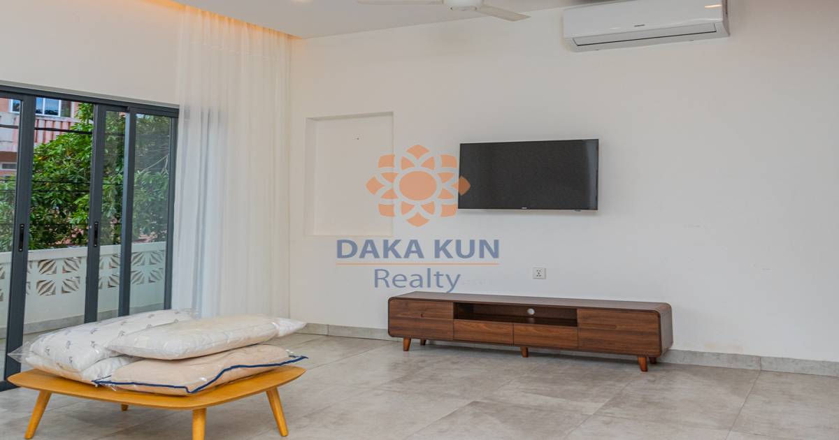 2 Bedrooms Apartment with Swimming Pool for Rent in Siem Reap city, near Wat Bo