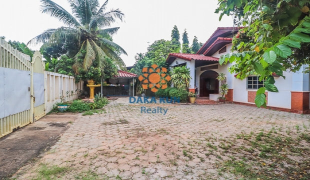 4 Bedrooms House for Rent in Siem Reap
