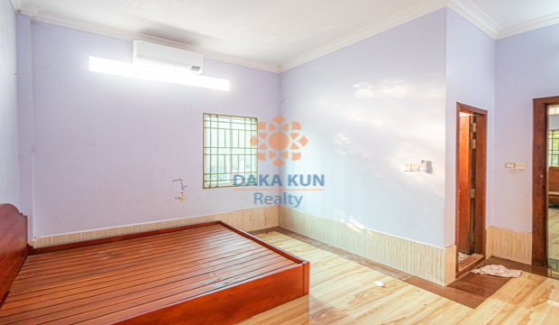 3 Bedrooms House for Rent in Sla Kram-Siem Reap
