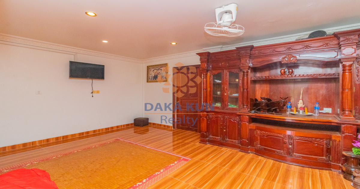 2 Bedrooms House for Rent in Siem Reap City