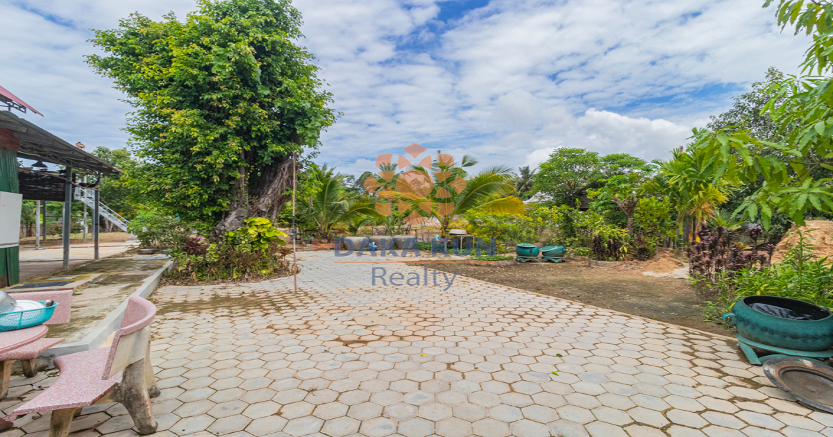 Land and House for Sale in Siem Reap City