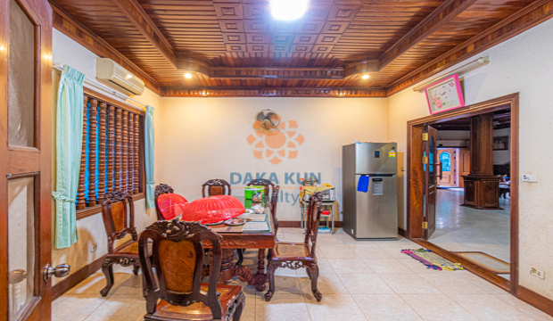 Villa for Sale in Krong Siem Reap-near Riverside