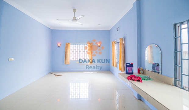 2 Bedrooms House for Rent in Siem Reap-Svay Dangkum