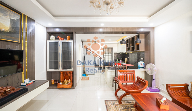 3 Bedrooms Flathouse for Rent in Krong Siem Reap-Svay Dangkum