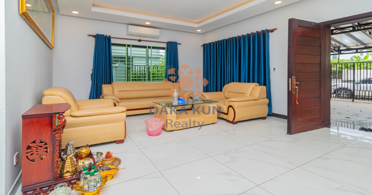 3 Bedrooms House For Rent In Siem Reap City-Borey Tourism