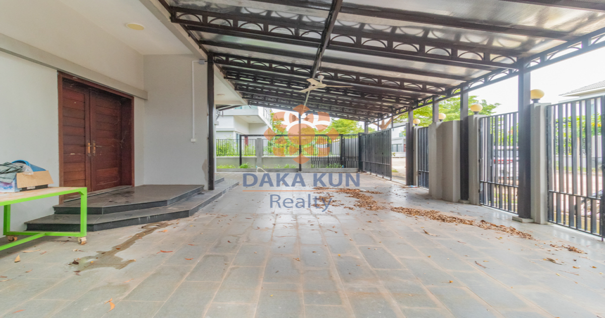 3 Bedrooms House For Rent In Siem Reap City-Borey Tourism