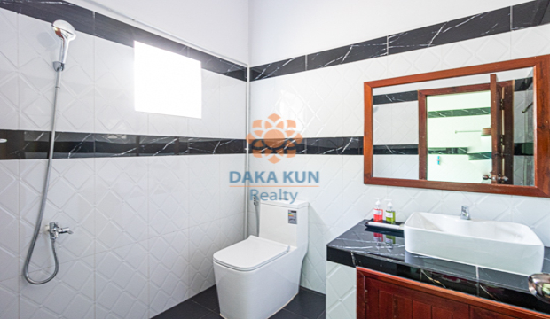 18 Room Hotel for Rent in Krong Siem Reap-Kouk Chak