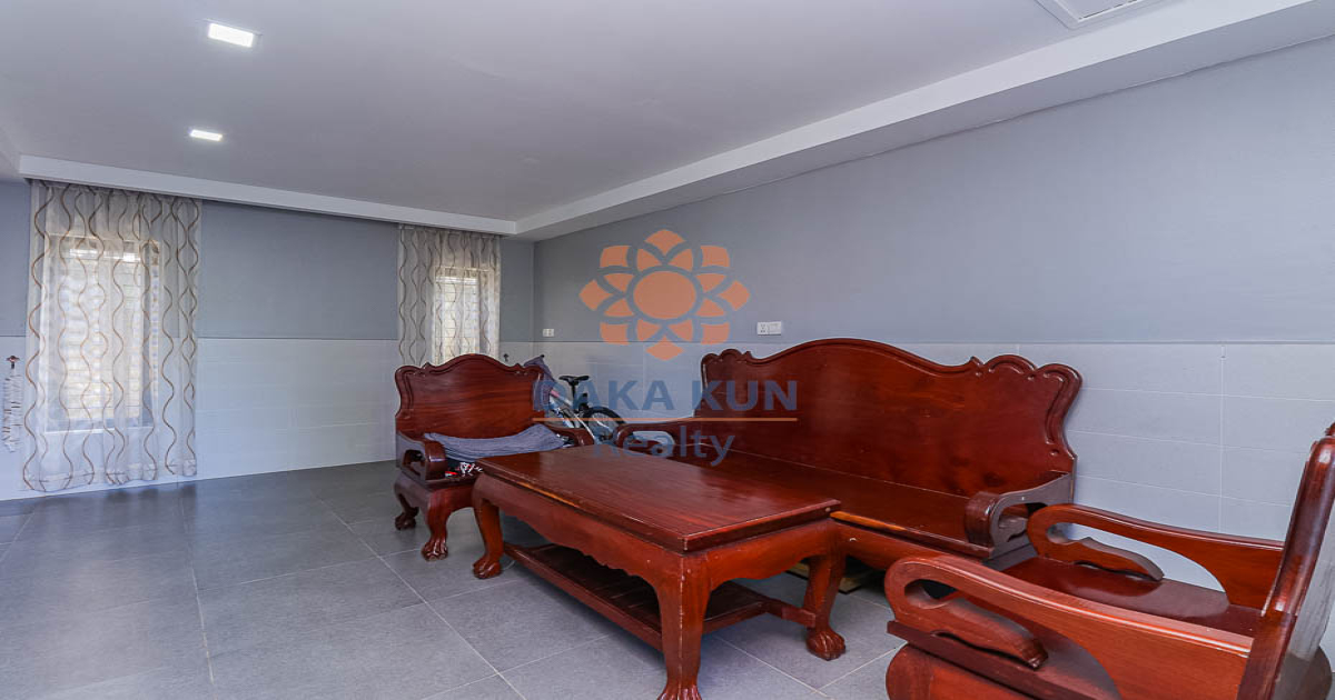 5 Bedrooms House for Rent in Siem Reap-Svay Dangkum