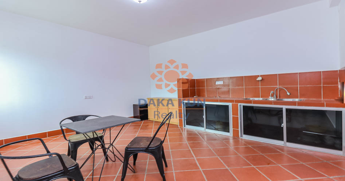 5 Bedrooms House for Rent in Siem Reap City - Svay Dangkum