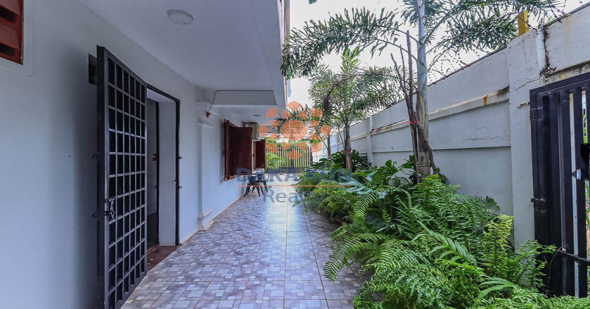5 Bedrooms House for Rent in Siem Reap City - Svay Dangkum