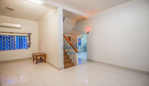 3 Bedrooms House for Rent in Krong Siem Reap-Sala Kamreuk