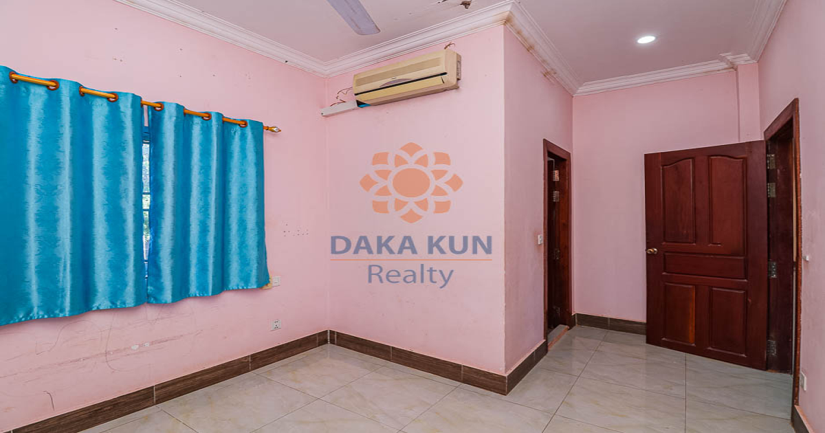 House for Sale in Siem Reap City, near Phsar Krom