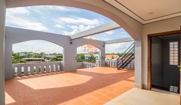 5 Bedrooms Villa for Rent in Siem Reap - Sala Kamruek