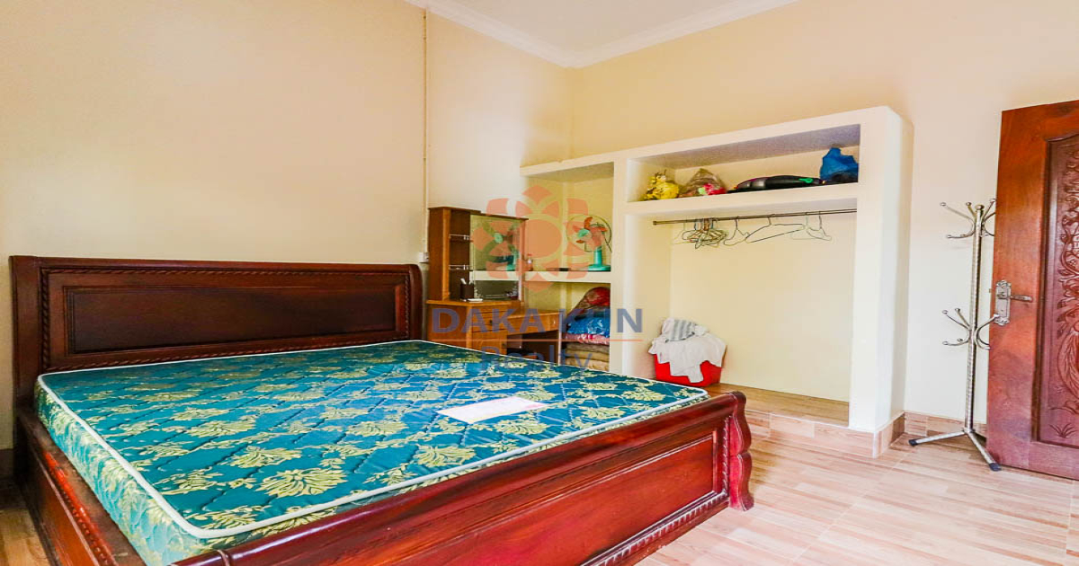 3 Bedrooms House for Rent in Siem Reap City, near Makro Market