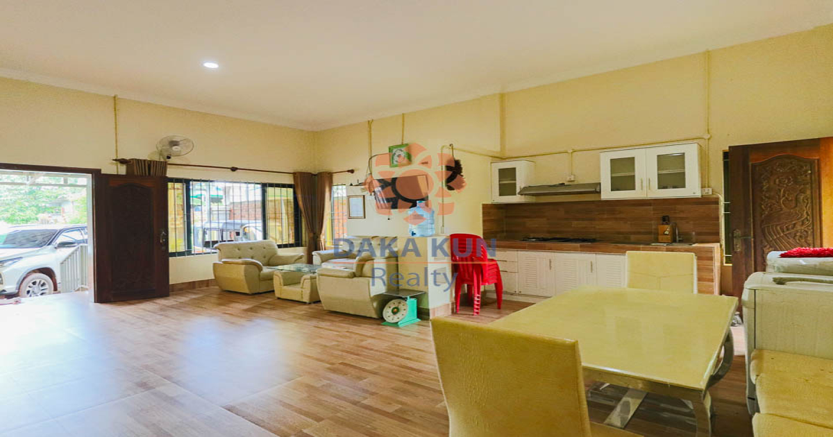 3 Bedrooms House for Rent in Siem Reap City, near Makro Market