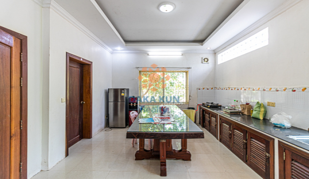 7 Bedrooms Villa for Rent in Krong Siem Reap-Svay Dangkum