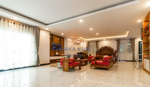 Urgent Sale House For sale in Siem Reap-Borey Tourism